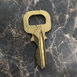 Auth. Louis Vuitton spare key #311 🔑